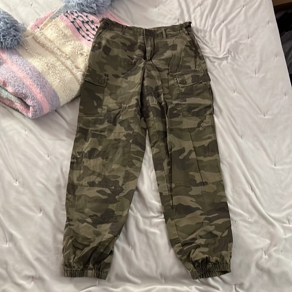 Cargo Pants - Picture 1 of 4